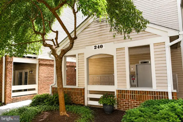 240 S Reynolds St #309, ALEXANDRIA, VA 22304