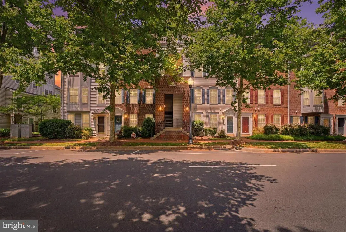 271 Cameron Station Blvd #103, Alexandria, VA 22304 - #1