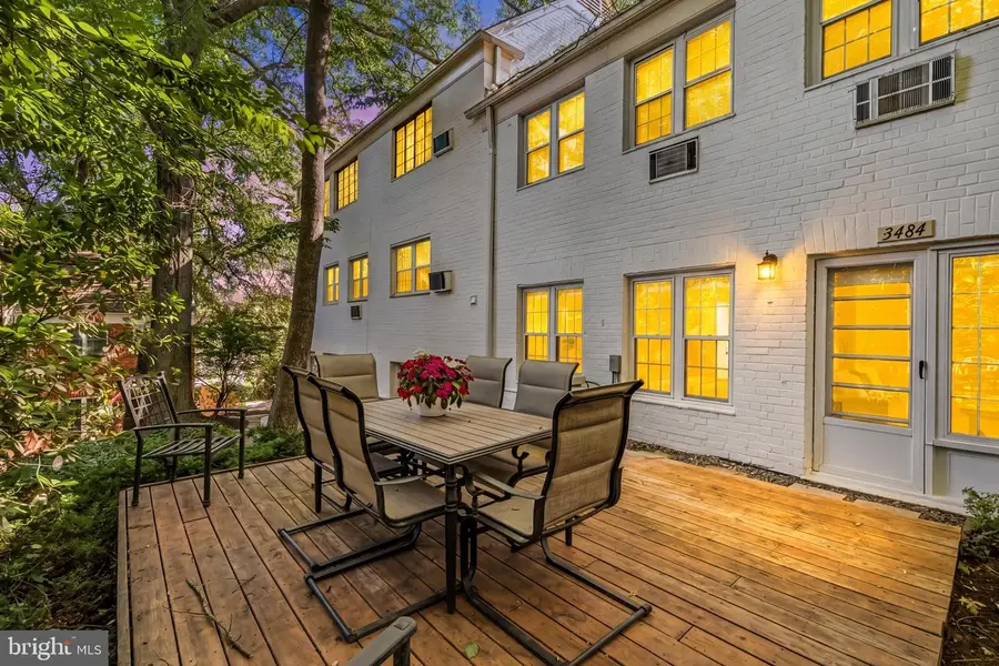 3484 Martha Custis Dr, Alexandria, VA 22302 - #3