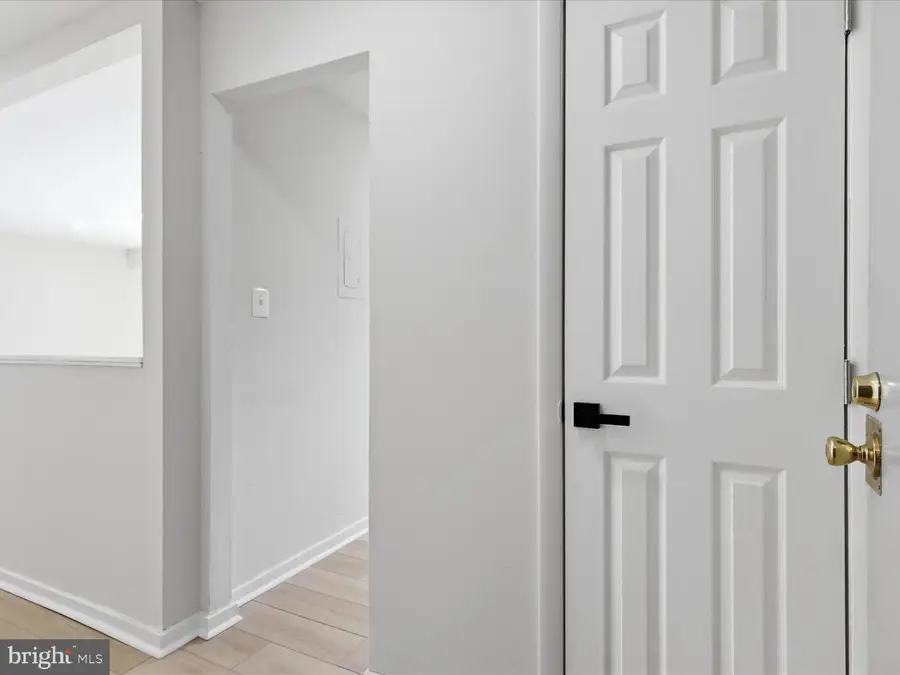 3200 S 28th St #202, Alexandria, VA 22302 - #3
