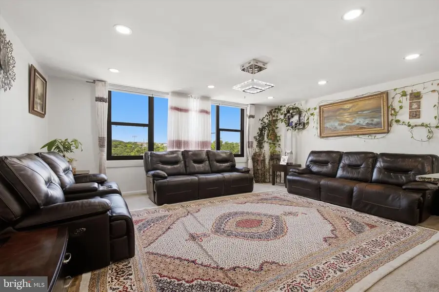 4600 Duke St #528, Alexandria, VA 22304 - #3