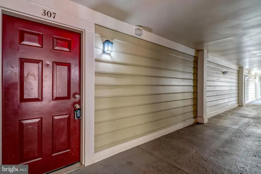 1100 Quaker Hill Dr #307, Alexandria, VA 22314 - #3