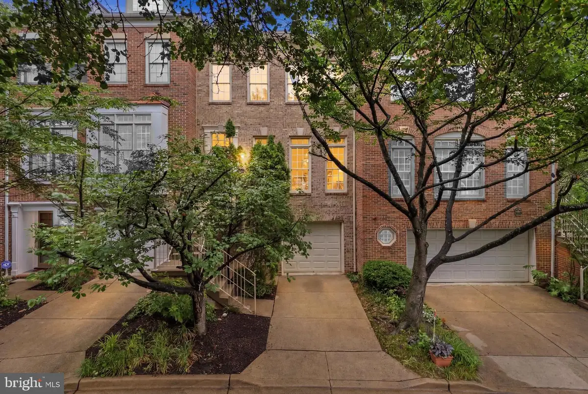 4653 Kinsey Ln, Alexandria, VA 22311 - #1