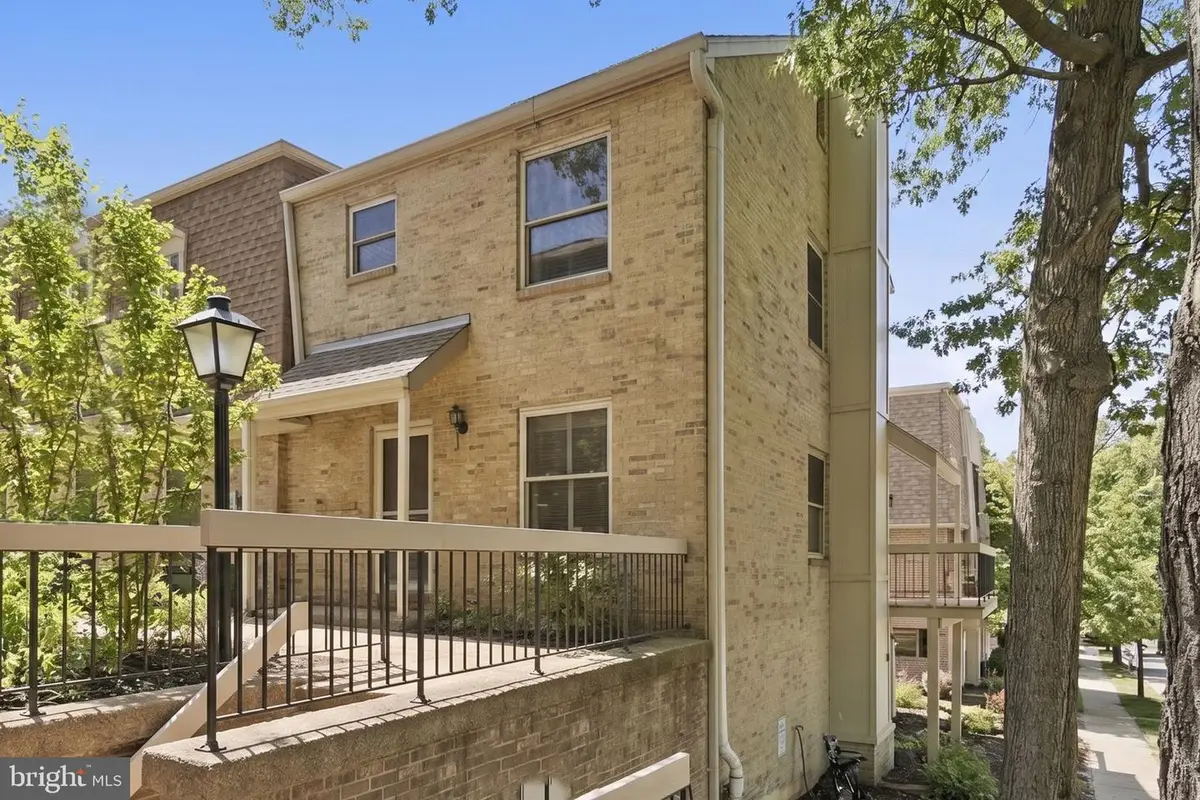 1625 Kenwood Ave, Alexandria, VA 22302 - #1