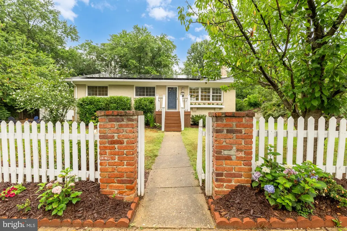 4147 Taney Ave, Alexandria, VA 22304 - #1