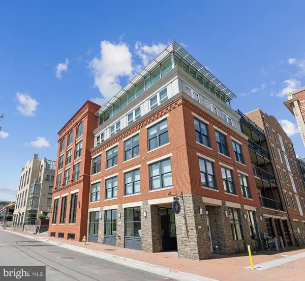 225 Strand St #202, ALEXANDRIA, VA 22314