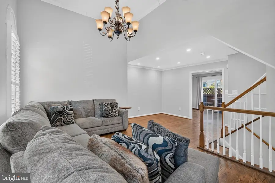4659 Lambert Dr, Alexandria, VA 22311 - #3
