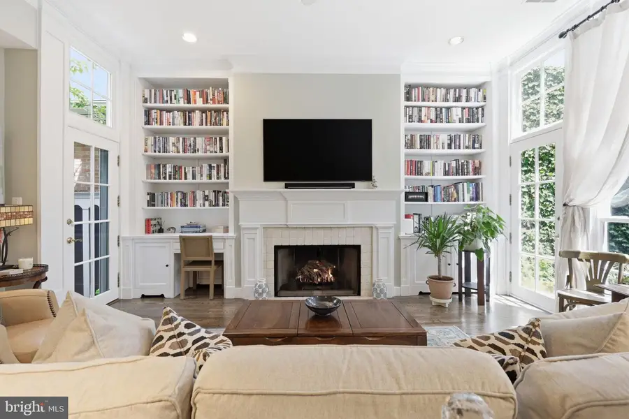802 Duke St, Alexandria, VA 22314 - #2