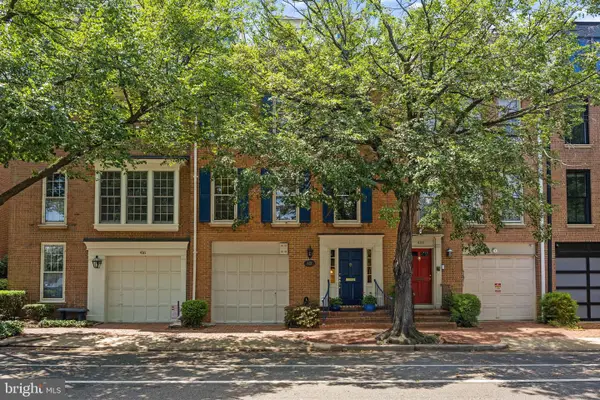 418 N Union St N, ALEXANDRIA, VA 22314