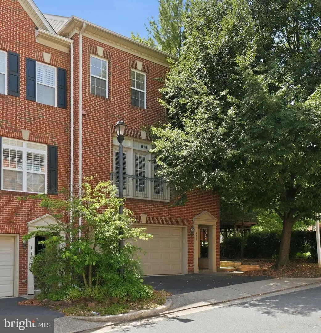 401 Stanton Pl, Alexandria, VA 22304 - #1