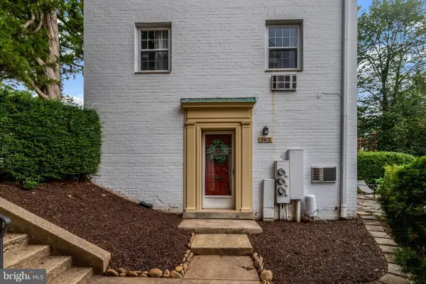 3413 Martha Custis Dr, ALEXANDRIA, VA 22302