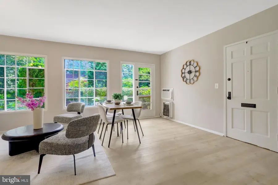 3413 Martha Custis Dr, Alexandria, VA 22302 - #3