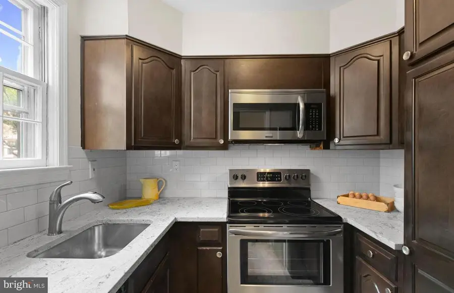 982 N Royal St, Alexandria, VA 22314 - #3