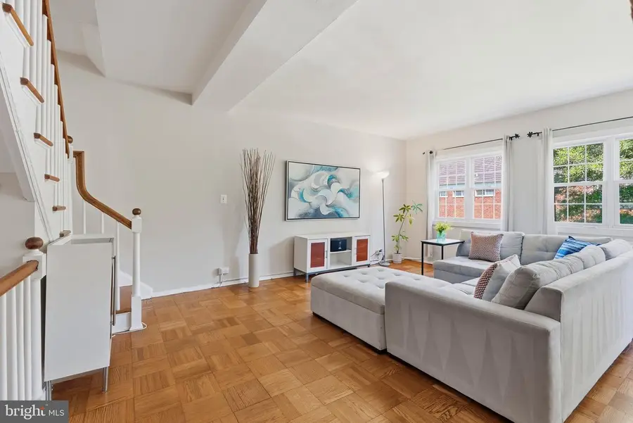 3486 Gunston Rd #721-3486, Alexandria, VA 22302 - #2