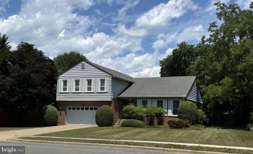 4001 W Braddock Rd, Alexandria, VA 22304 - #1