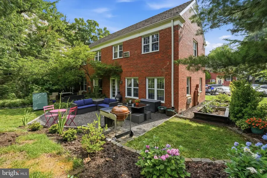 3740 Holmes Ln, Alexandria, VA 22302 - #3