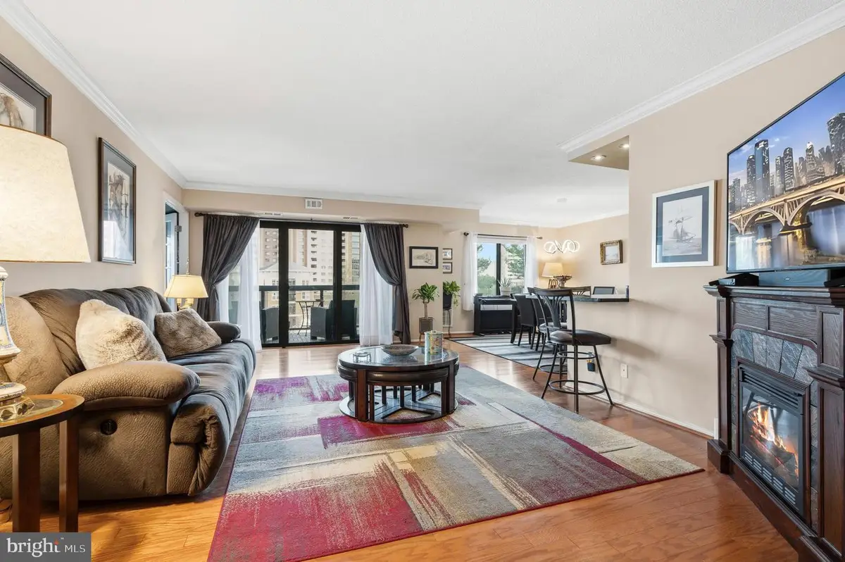 203 Yoakum Pkwy #410, Alexandria, VA 22304 - #1