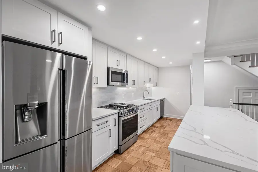 3415 Valley Dr, Alexandria, VA 22302 - #3