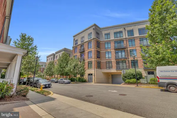 915 N Patrick St #407, ALEXANDRIA, VA 22314