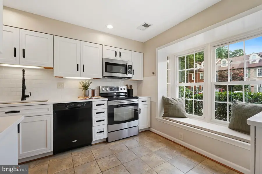404 Glebe Rd W, Alexandria, VA 22305 - #2