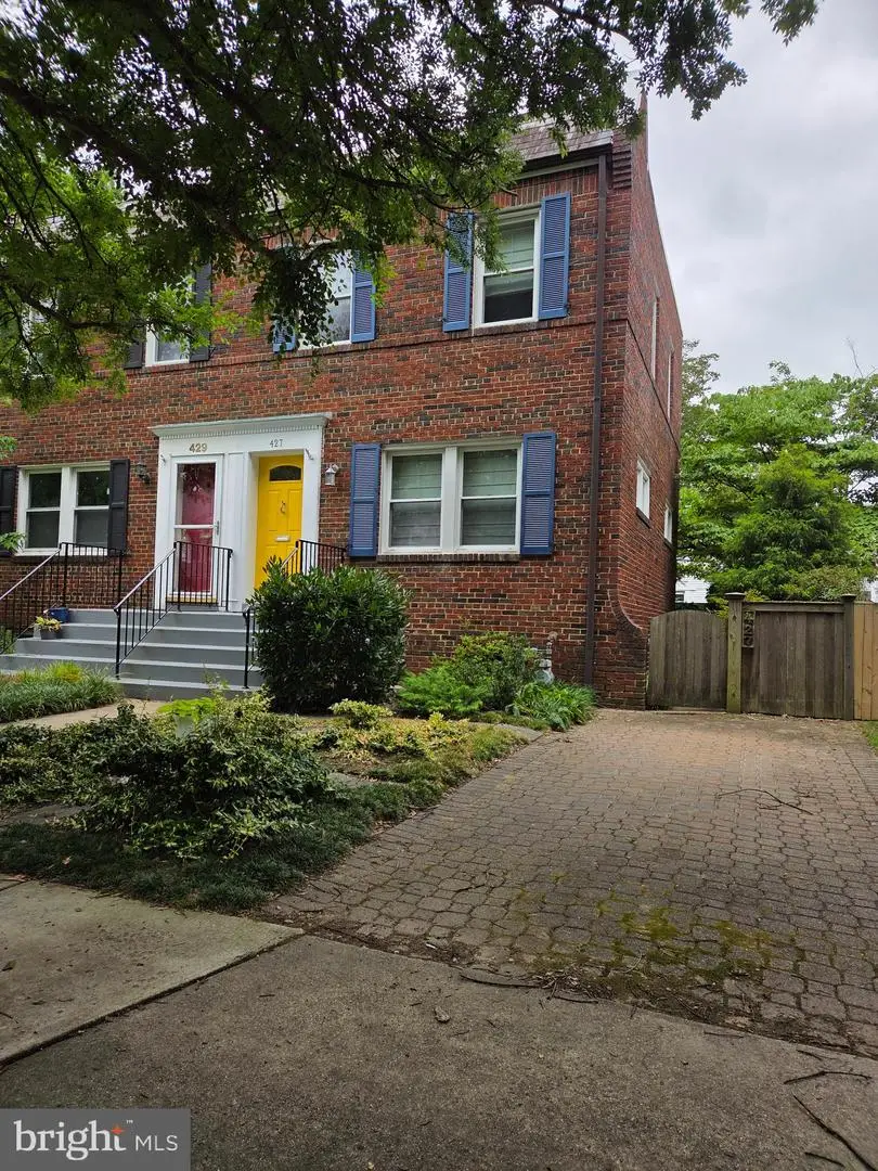 427 E Luray Ave, Alexandria, VA 22301 - #1