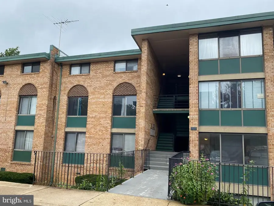 525 N Armistead St #101, Alexandria, VA 22312 - #2