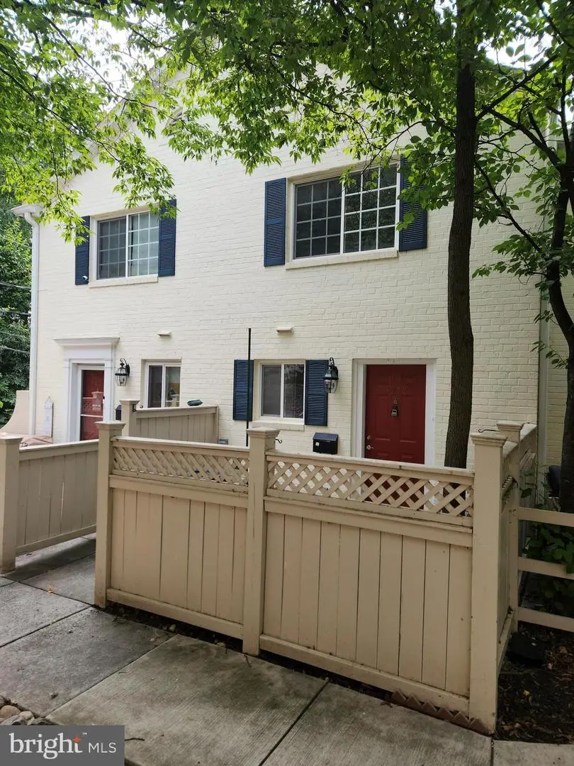 5272 Maris Ave, Alexandria, VA 22304 - #1