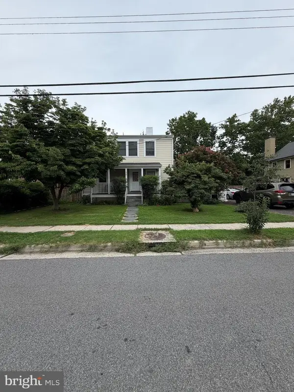 414 E Howell Ave E, ALEXANDRIA, VA 22301