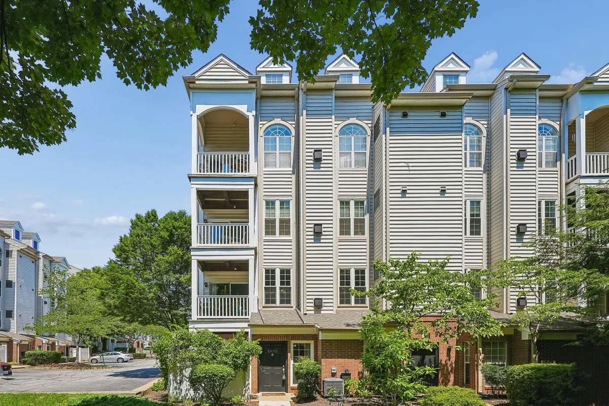 4650 Lambert Dr, Alexandria, VA 22311 - #1
