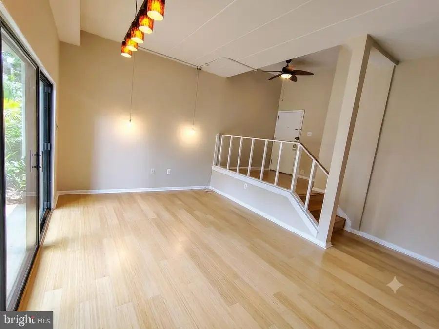 104 Roberts Ln #100, Alexandria, VA 22314 - #3