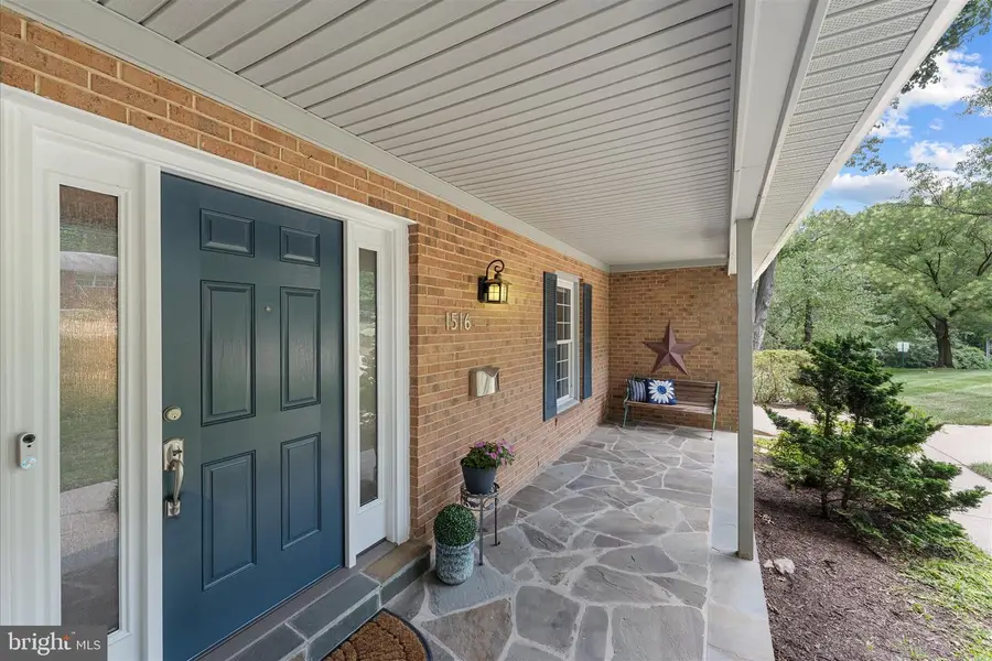 1516 N Chambliss St, Alexandria, VA 22312 - #3