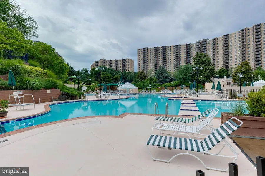 307 Yoakum Pkwy #1104, Alexandria, VA 22304 - #2