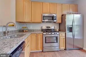 4908 Gardner Dr, Alexandria, VA 22304 - #1
