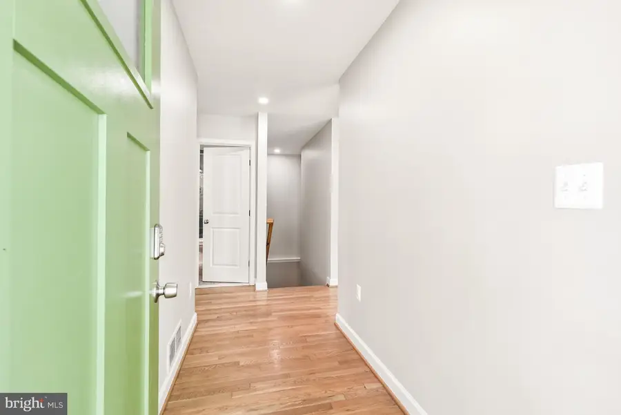 2123 N Earley St, Alexandria, VA 22302 - #3