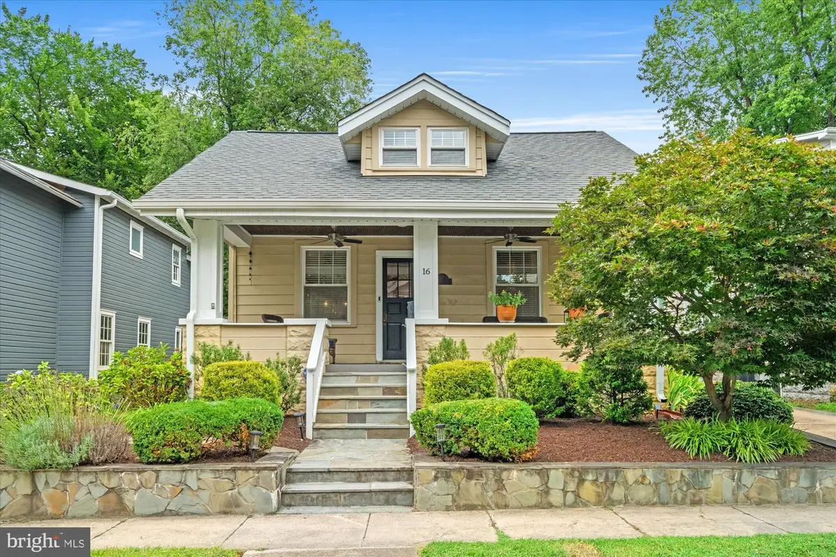 16 E Walnut St E, Alexandria, VA 22301 - #1