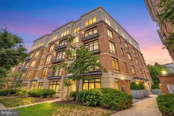 915 N Patrick St #401, ALEXANDRIA, VA 22314