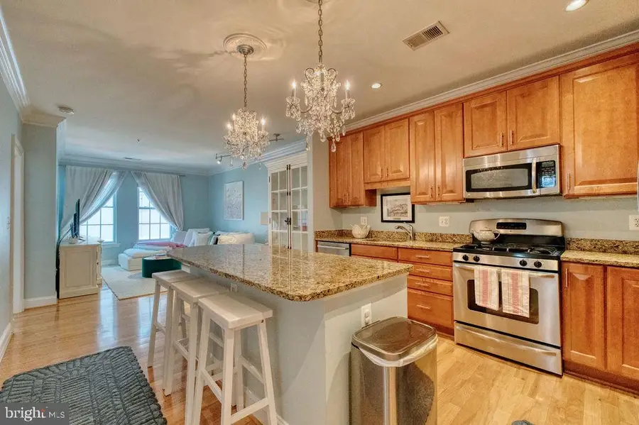 1023 N Royal St #204, Alexandria, VA 22314 - #3