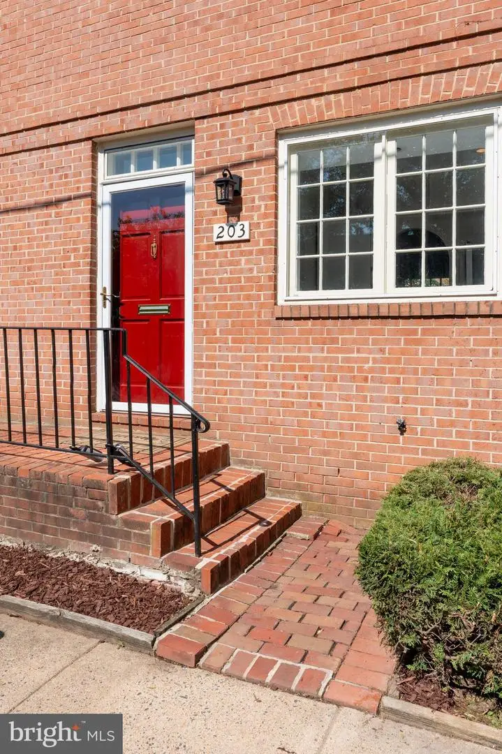 203 S Payne St, Alexandria, VA 22314 - #2