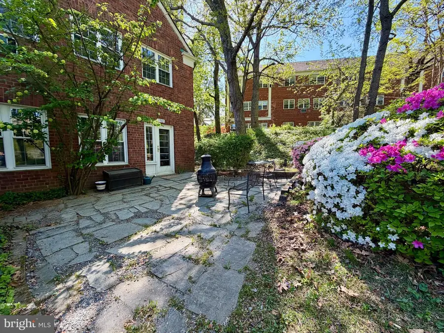 3702 Valley Dr, Alexandria, VA 22302 - #2
