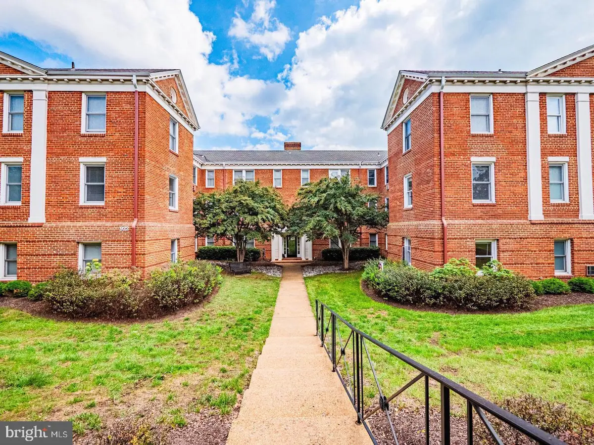 922 S Washington St #310, Alexandria, VA 22314 - #1