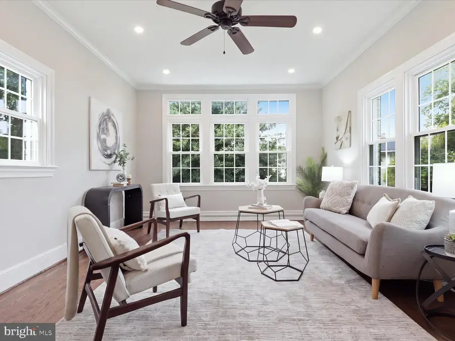 200 Pine St, Alexandria, VA 22305 - #3