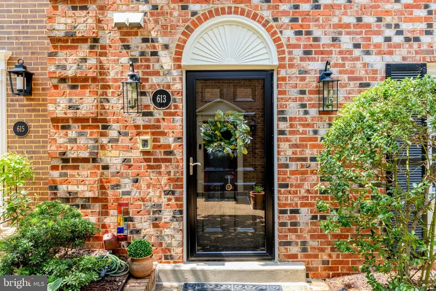 613 N Armistead St, Alexandria, VA 22312 - #3