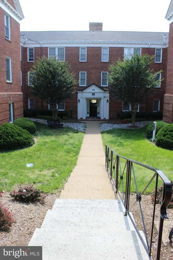 922 S Washington St #305, Alexandria, VA 22314 - #2