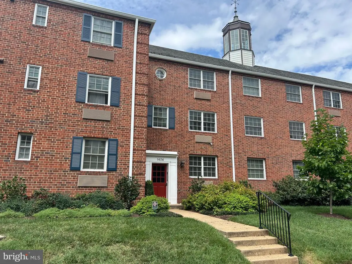 1636 W Abingdon Dr #102, Alexandria, VA 22314 - #1