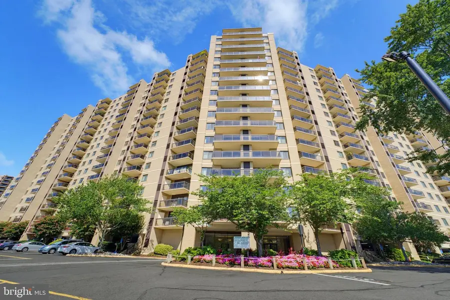 203 Yoakum Pkwy #910, Alexandria, VA 22304 - #2