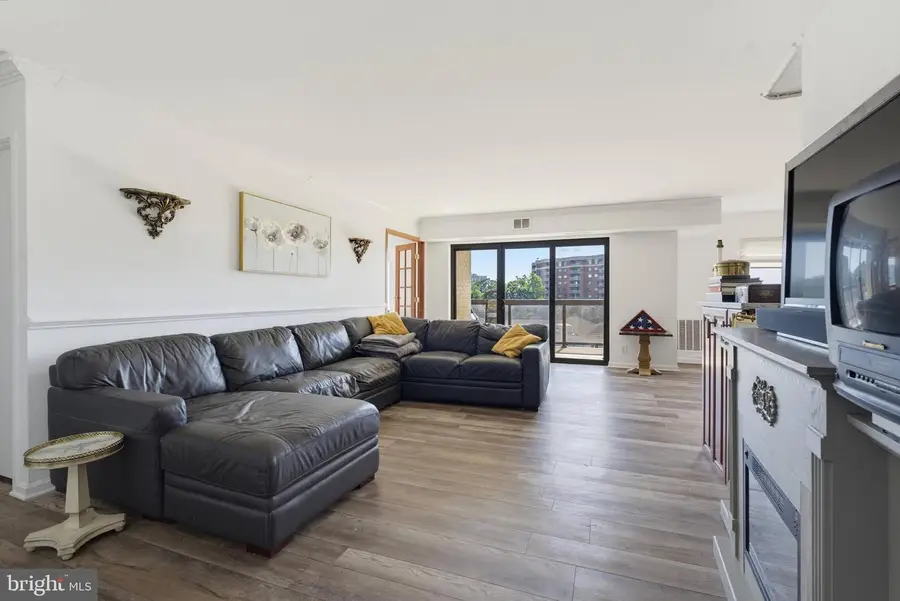 203 Yoakum Pkwy #910, Alexandria, VA 22304 - #3