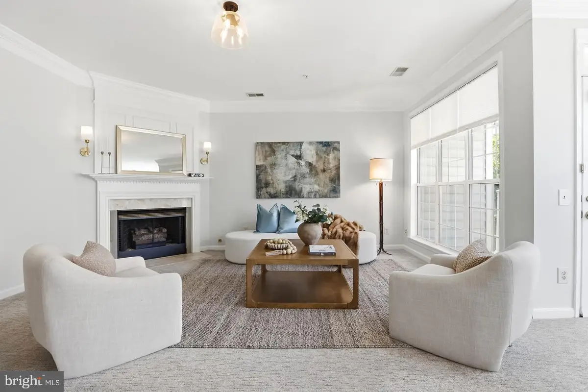 1734 Kingsgate Ct #302, Alexandria, VA 22302 - #1