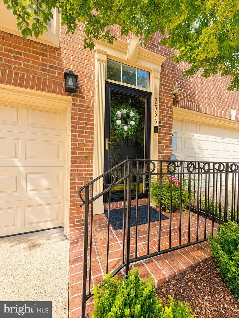 2536 Gadsby Pl, Alexandria, VA 22311 - #2