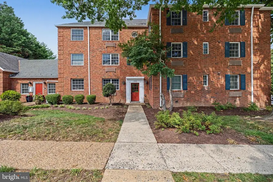 1602 W Abingdon Dr #101, Alexandria, VA 22314 - #2