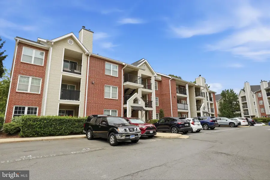 3310 Wyndham Cir #313, Alexandria, VA 22302 - #2